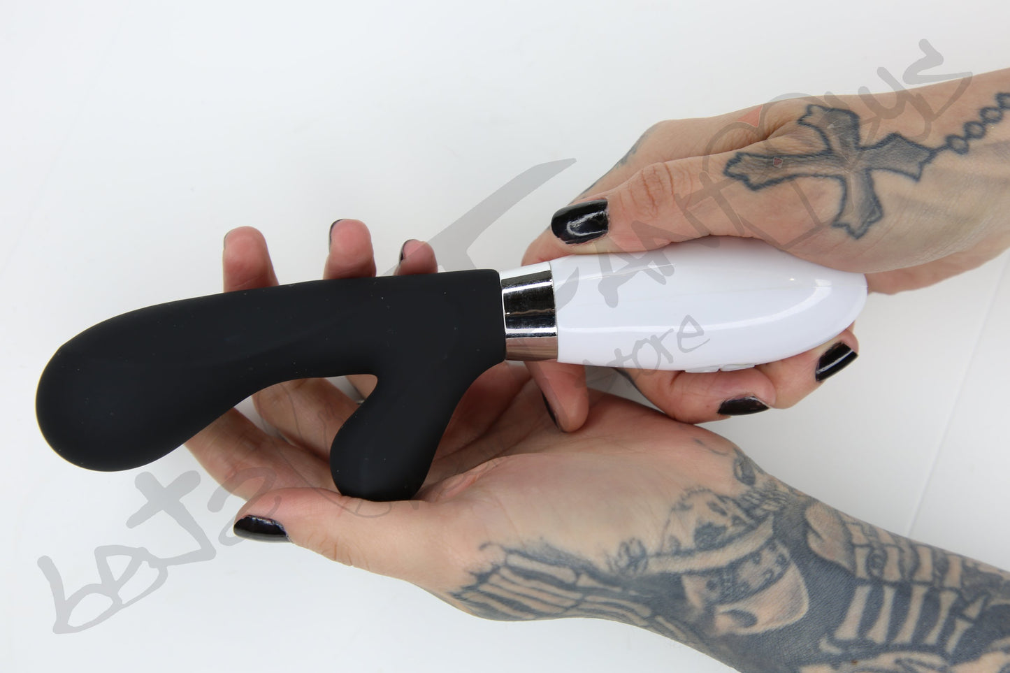 XXOO Oops i did it again silicone vibrator