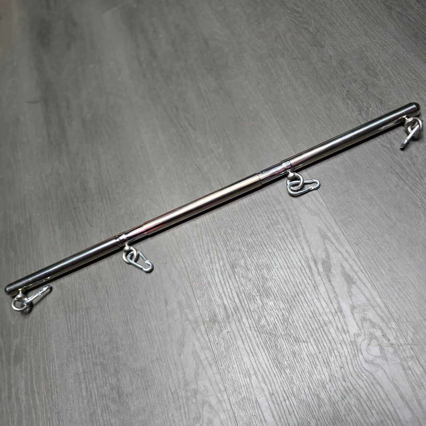Restraint Poles
