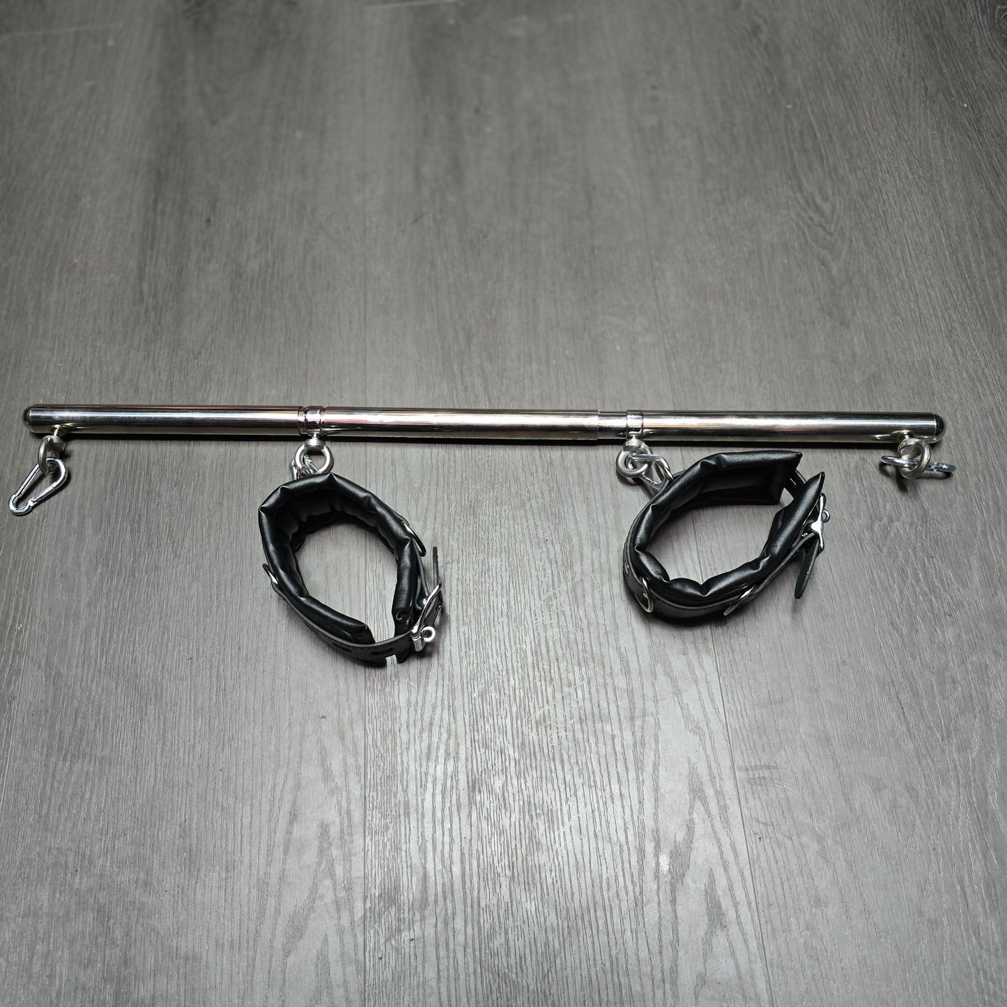 Restraint Poles